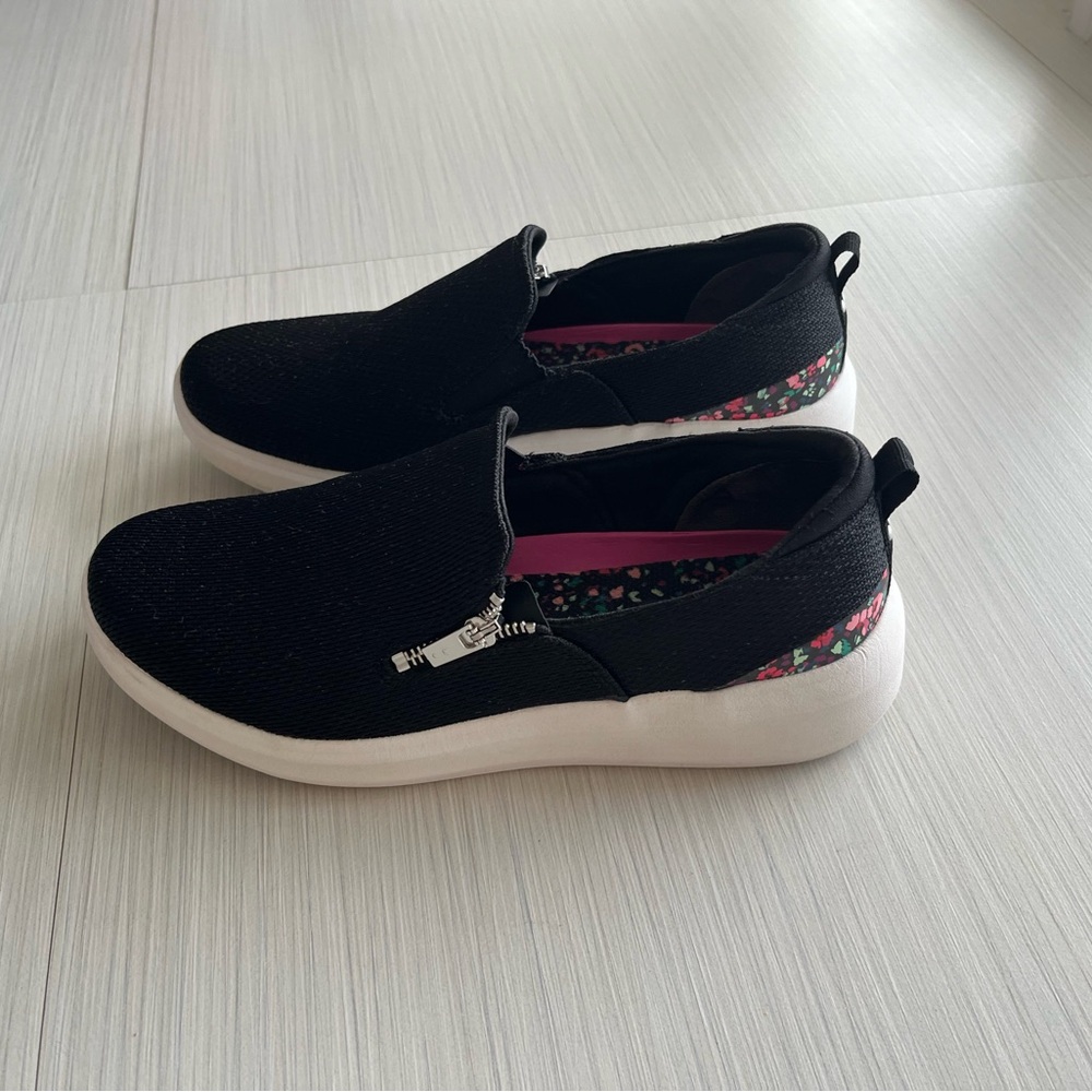 Slip ons - Picture 11 of 15